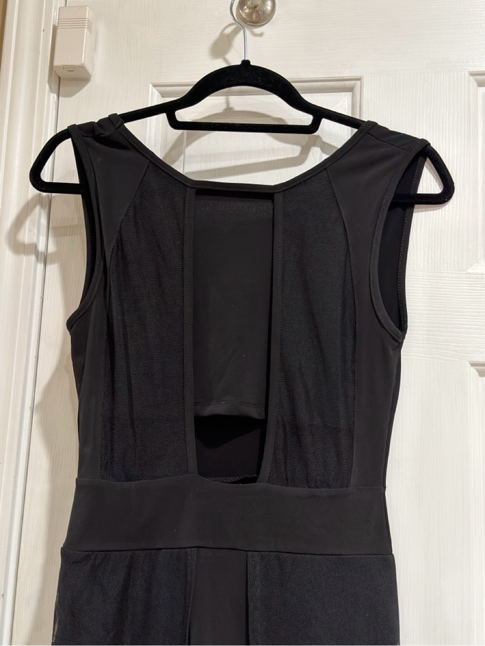 Black Maxi Mesh Overlay Dress - Women - Picture 3 of 8